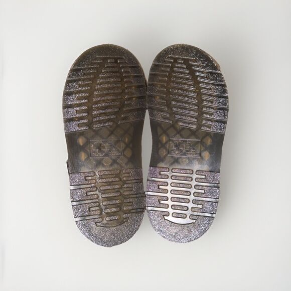 NEW Dr. Martens Isham Black Crochet Women’s 11 Wool Faux Fur Slides Clog Slip - Picture 5 of 5